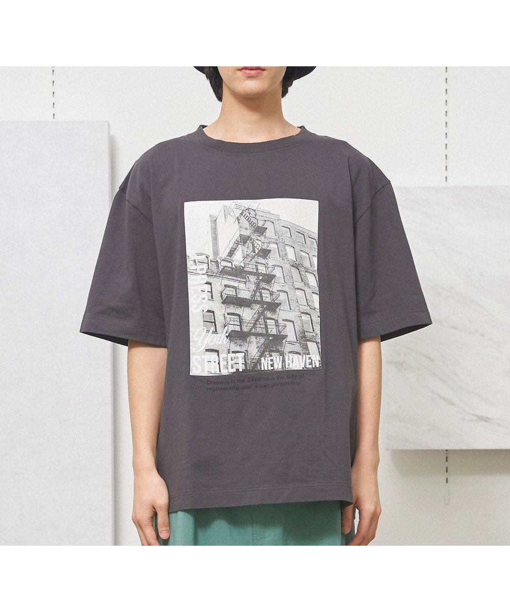 【ジェイプレスヨークストリート/J.PRESS YORK STREET】の【UNISEX】フォトプリントTシャツ ”New Yourk street” インテリア・キッズ・メンズ・レディースファッション・服の通販 founy(ファニー) 　ファッション　Fashion　レディースファッション　Ladies' Fashion Online　トップス・カットソー　Tops/Tshirt　シャツ/ブラウス　Shirts/Blouses　ロング / Tシャツ　T-Shirts　カットソー　Cut and Sewn　ユニセックス　Unisex　アメリカン　American　カットソー　Cut And Sew　グラフィック　Graphic　ニューヨーク　New York　プリント　Print　夏　Summer　春　Spring　S/S・春夏　Ss・Spring/Summer　グレー系|ID: prp329100004515615 ipo3291000000032654587