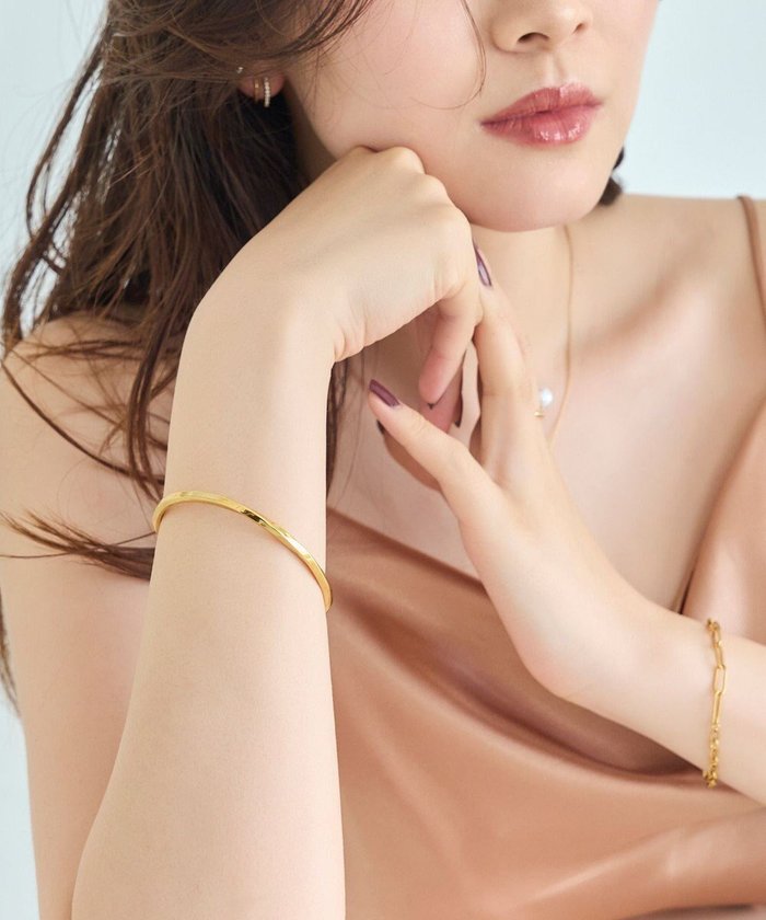 【フィービィー/phoebe】の【金属アレルギー対応】ライトツイストメタルバングル/サージカルステンレス インテリア・キッズ・メンズ・レディースファッション・服の通販 founy(ファニー) https://founy.com/ ファッション Fashion レディースファッション Fashion for Women アクセサリー Fashion Accessories シンプル Simple, Minimal ツイスト Tweed, Tweed Fabric トレンド Trend, Trending Now バランス Balance, Style Balance バングル Bangle, Bracelet ブレスレット Bracelet, Wristband ベーシック Basic, Essential 腕時計 Wristwatch |ID: prp329100004516484 ipo3291000000033382824