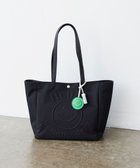 【トプカピ/TOPKAPI】の【Breath TOPKAPI】SMILE COLLECTION エンボス スマイル ビッグ トートバッグ /スマイルチャーム付き ブラック|ID: prp329100004516498 ipo3291000000031917775