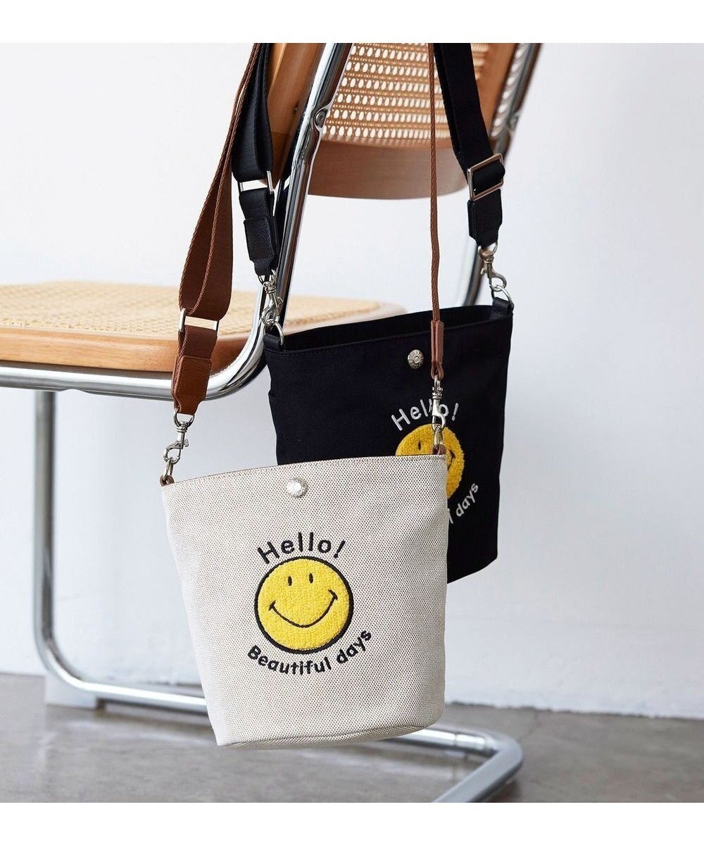 【トプカピ/TOPKAPI】の【Breath TOPKAPI】SMILE COLLECTION スマイル ショルダーバッグ インテリア・キッズ・メンズ・レディースファッション・服の通販 founy(ファニー) 　ファッション　Fashion　レディースファッション　WOMEN　バッグ　Bag　NEW・新作・新着・新入荷　New Arrivals　キャンバス　Canvas　バケツ　Bucket　ポケット　Pocket　ベージュ|ID: prp329100004516501 ipo3291000000031917801