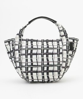 【イザック/Y'SACCS】の総柄プリントミニトートバッグ 人気、トレンドファッション・服の通販 founy(ファニー) ファッション Fashion レディースファッション Fashion for Women バッグ Bags コンビ Combo, Combination Style 軽量 Lightweight, Ultra Light シンプル Simple, Minimal スマート Smart, Elegant プリント Print, Printed Pattern ポケット Pocket, Pocket Detail ポーチ Pouch, Small Case マグネット Magnet, Magnetic Closure おすすめ Recommended / Our Picks |ID:prp329100004516506