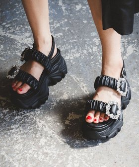 【スティーブマデン/STEVE MADDEN】 VOLTAIRE ビジューバックル厚底サンダル人気、トレンドファッション・服の通販 founy(ファニー) ファッション Fashion レディースファッション WOMEN バッグ Bag 厚底 Platforms 春 Spring ギャザー Gather サンダル Sandals シューズ Shoes スタイリッシュ Stylish ソックス Socks フェミニン Feminine S/S・春夏 Ss・Spring/Summer 夏 Summer |ID:prp329100004516585