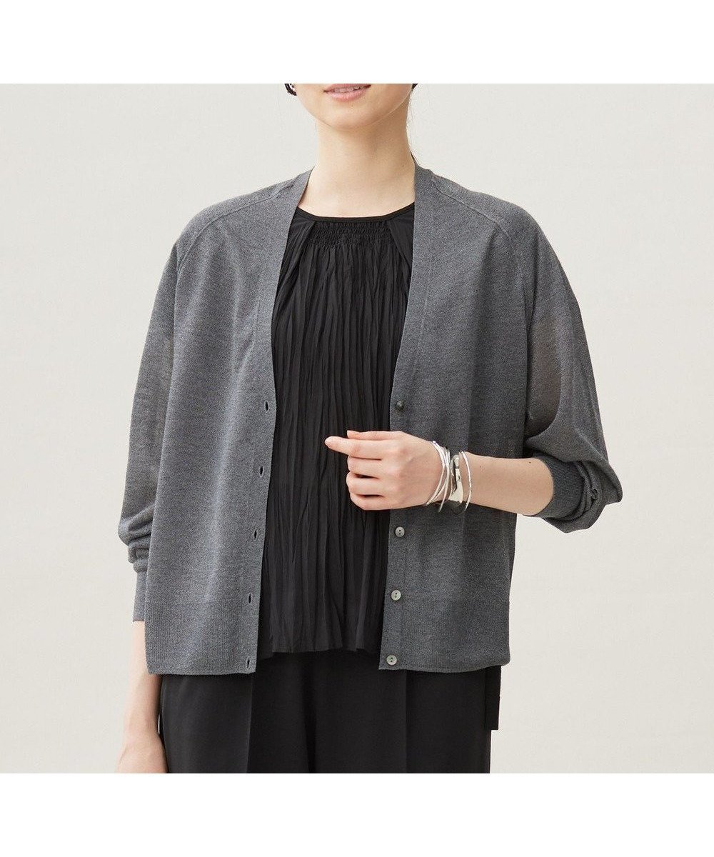 【自由区/JIYU-KU】の【洗える】ブライトシアー カーディガン インテリア・キッズ・メンズ・レディースファッション・服の通販 founy(ファニー) ファッション Fashion レディースファッション Fashion for Women トップス・カットソー Cut & Sew Tops カーディガン・羽織り Layered Style Cardigans カーディガン Cardigan, Knitwear シアー Sheer, See-Through トレンド Trend, Trending Now ブライト Bright, Shiny 夏 Summer 春 Spring S/S・春夏 SS, Spring/Summer, Warm Season 洗える Machine Washable チャコール|ID: prp329100004516610 ipo3291000000033577596