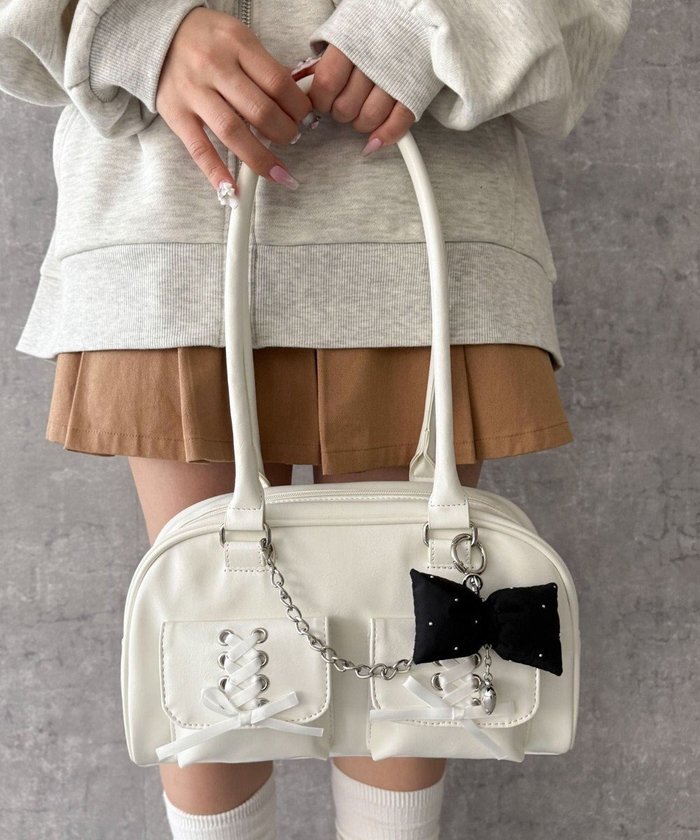 【ウィゴー/WEGO】のレースアップボストンバッグ インテリア・キッズ・メンズ・レディースファッション・服の通販 founy(ファニー) https://founy.com/ ファッション Fashion レディースファッション WOMEN バッグ Bag ガーリー Girly キーホルダー Key Ring スマホ Smartphone チャーム Charm フラップ Flap ボストンバッグ Boston Bag ポケット Pocket レース Race |ID: prp329100004517626 ipo3291000000032213079