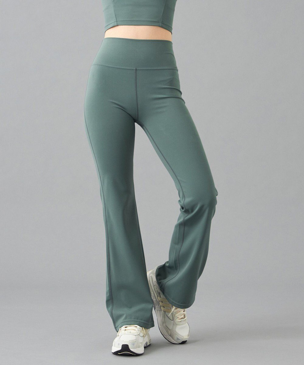 【チャコット/Chacott】のChacott BALANCE Boost フレアパンツ インテリア・キッズ・メンズ・レディースファッション・服の通販 founy(ファニー) 　ファッション　Fashion　レディースファッション　WOMEN　パンツ　Pants　ストレッチ　Stretch　バランス　Balance　フィット　Fit　フレア　Flare　レギンス　Leggings　ボトルグリーン|ID: prp329100004517633 ipo3291000000031931008