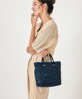 【レスポートサック/LeSportsac】 MEDIUM 2 WAY TOTE/ネイビープティドット/ブルー人気、トレンドファッション・服の通販 founy(ファニー) ファッション Fashion レディースファッション WOMEN バッグ Bag シンプル Simple スマホ Smartphone ドット Dot ボックス Box ポケット Pocket リバーシブル Reversible おすすめ Recommend ビジネス 仕事 通勤 Business |ID:prp329100004518748