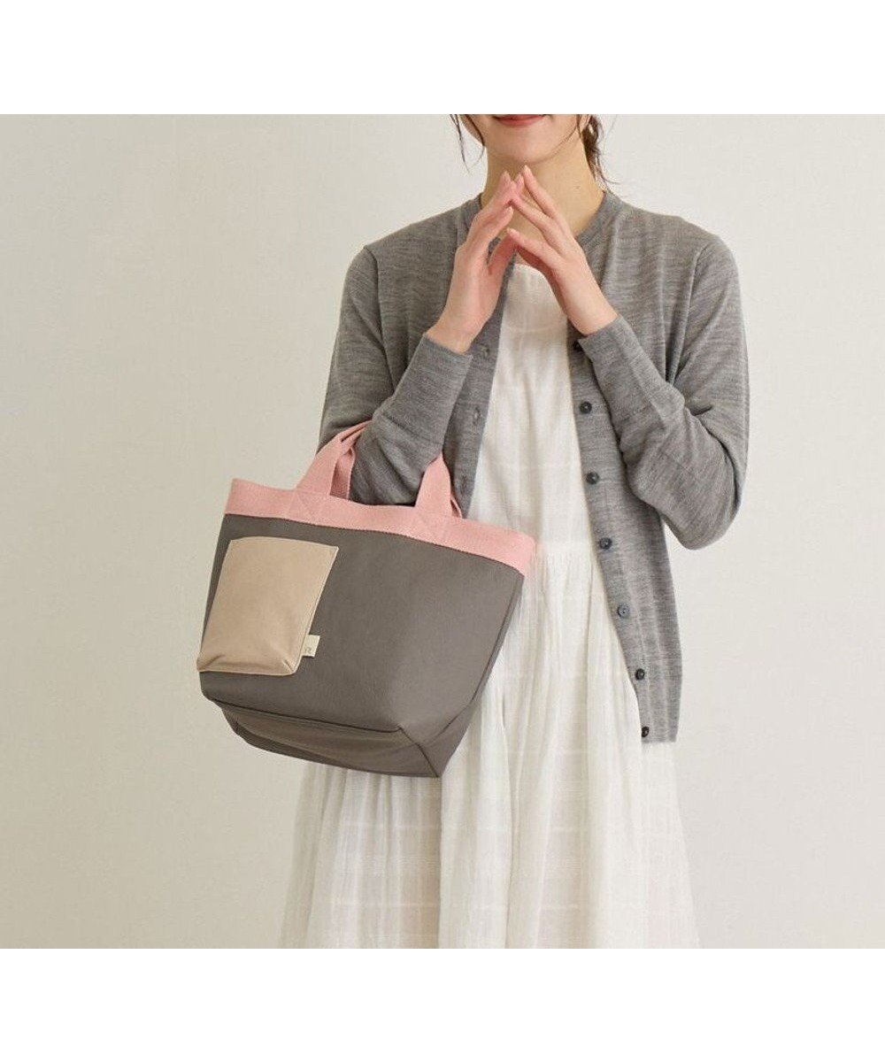 【ルートート/ROOTOTE】の1109【スマホ用ポケット付き】EU.デリ.クロレ-B インテリア・キッズ・メンズ・レディースファッション・服の通販 founy(ファニー) 　ファッション　Fashion　レディースファッション　WOMEN　バッグ　Bag　カメラ　Camera　ドット　Dot　ボックス　Box　ポケット　Pocket　ポーチ　Pouch　エレガント 上品　Elegant　NEW・新作・新着・新入荷　New Arrivals　04:グレー|ID: prp329100004519754 ipo3291000000031951437