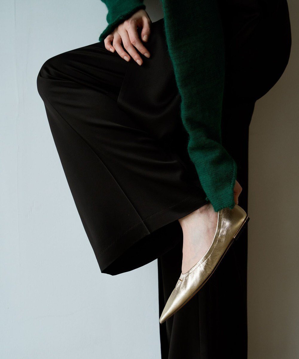 【ベイジ,/BEIGE,】の【一部店舗限定】HENRI EN VARGO / ALYSSA フラットパンプス インテリア・キッズ・メンズ・レディースファッション・服の通販 founy(ファニー) 　ファッション　Fashion　レディースファッション　WOMEN　シューズ　Shoes　スマート　Smart　バレエ　Ballet　フォルム　Form　フラット　Flat　メタル　Metal　ラグジュアリー　Luxury　ビジネス 仕事 通勤　Business　Gold|ID: prp329100004521149 ipo3291000000031975319