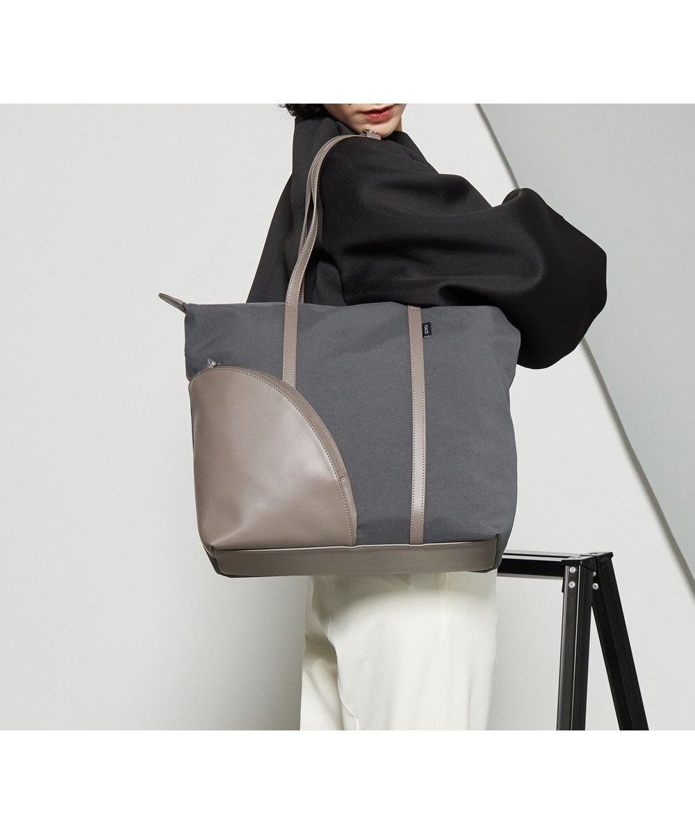 【イザック/Y'SACCS】のコットンライクナイロントート Mサイズ 人気、トレンドファッション・服の通販 founy(ファニー) 　ファッション　Fashion　レディースファッション　WOMEN　バッグ　Bag　シンプル　Simple　スマート　Smart　財布　Wallet　ハンカチ　Handkerchief　ビンテージ　Vintage　ベーシック　Basic　ポケット　Pocket　ポーチ　Pouch　おすすめ　Recommend　ビジネス 仕事 通勤　Business　 other-1|ID: prp329100004521195 ipo3291000000031976091