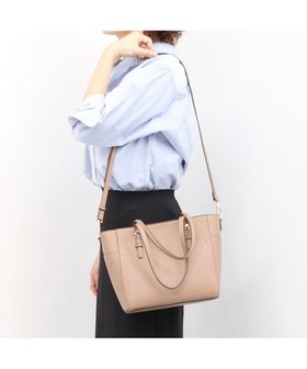 【アンビリオン/UNBILLION】 【テレビ ドラマ着用アイテム】カシュカシュ cachecache / 横型金具ポイント2wayトートバッグ人気、トレンドファッション・服の通販 founy(ファニー) ファッション Fashion レディースファッション WOMEN バッグ Bag カラフル Colorful ショルダー Shoulder シンプル Simple 財布 Wallet ハンド Hand ポケット Pocket マグネット Magnet ミックス Mix モチーフ Motif 再入荷 Restock/Back In Stock/Re Arrival エレガント 上品 Elegant ビジネス 仕事 通勤 Business |ID:prp329100004521347