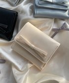 【ウィゴー/WEGO】のリボンフラップミニウォレット オフホワイト|ID: prp329100004521544 ipo3291000000031979416