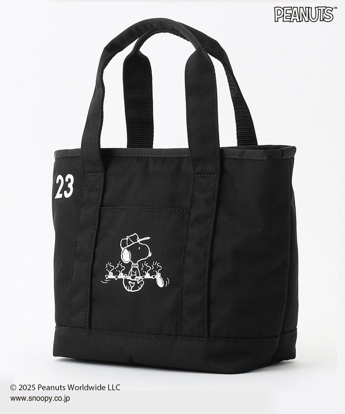 【23区 ゴルフ/NIJYUSANKU GOLF】の【UNISEX】『PEANUTS』コラボ 保冷機能付きカートバッグ インテリア・キッズ・メンズ・レディースファッション・服の通販 founy(ファニー) https://founy.com/ ファッション Fashion レディースファッション WOMEN バッグ Bag NEW・新作・新着・新入荷 New Arrivals iPhone アイフォーン Iphone ユニセックス Unisex イラスト Illustration コラボ Collaboration ゴルフ Golf スマート Smart プリント Print ポケット Pocket ラウンド Round |ID: prp329100004521681 ipo3291000000031980471