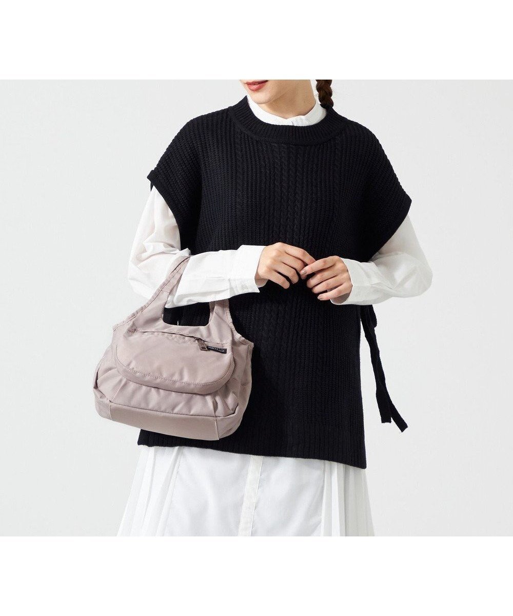 【イザック/Y'SACCS】の【Y SACCS vous et】立体ポケットクリテ2WAYトート mini 人気、トレンドファッション・服の通販 founy(ファニー) 　ファッション　Fashion　レディースファッション　WOMEN　バッグ　Bag　スマート　Smart　トラベル　Travel　ポケット　Pocket　旅行　Travel　軽量　Lightweight　 other-1|ID: prp329100004521751 ipo3291000000031981285