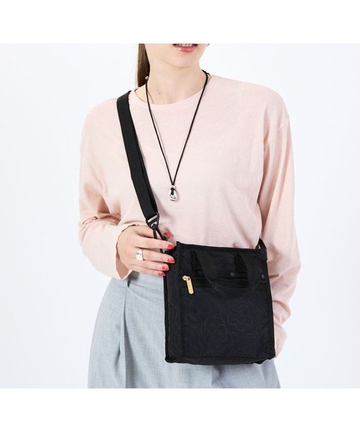 【レスポートサック/LeSportsac】のMINI N/S TOTE/パフィーブロッサムズ インテリア・キッズ・メンズ・レディースファッション・服の通販 founy(ファニー) https://founy.com/ ファッション Fashion レディースファッション Fashion for Women バッグ Bags アウトドア Outdoor Clothing スクエア Square, Square Shape スマート Smart, Elegant 財布 Wallet, Purse 人気 Popular, Best Seller フラワー Flower, Floral ポケット Pocket, Pocket Detail ポーチ Pouch, Small Case モチーフ Motif, Design Theme おすすめ Recommended / Our Picks 旅行 Travel エレガント 上品 Elegant |ID: prp329100004522350 ipo3291000000033709297