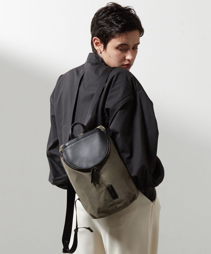 【イザック/Y'SACCS】の【CORDURA×リサイクルレザー】ラウンドフラップミニリュック インテリア・キッズ・メンズ・レディースファッション・服の通販 founy(ファニー) https://founy.com/ ファッション Fashion レディースファッション WOMEN バッグ Bag スマート Smart フラップ Flap ポケット Pocket リュック Ruck Sack |ID: prp329100004522361 ipo3291000000031989058