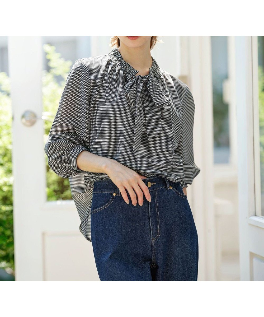 【エニィ スィス/any SiS】の【洗える】フリルボウタイ ブラウス インテリア・キッズ・メンズ・レディースファッション・服の通販 founy(ファニー) 　ファッション　Fashion　レディースファッション　WOMEN　トップス・カットソー　Tops/Tshirt　シャツ/ブラウス　Shirts/Blouses　おすすめ　Recommend　カフス　Cuffs　ギャザー　Gather　クラシック　Classic　スタンド　Stand　スリット　Slit　デニム　Denim　ビスチェ　Bustier　フリル　Frills　プリント　Print　モノトーン　Monotone　再入荷　Restock/Back In Stock/Re Arrival　洗える　Washable　A/W・秋冬　Aw・Autumn/Winter・Fw・Fall-Winter　ブラック千鳥|ID: prp329100004522560 ipo3291000000031990800