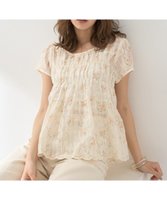 【アースミュージックアンドエコロジー/earth music&ecology】のフラワープリント刺繍ブラウス 人気、トレンドファッション・服の通販 founy(ファニー) ファッション Fashion レディースファッション WOMEN トップス・カットソー Tops/Tshirt シャツ/ブラウス Shirts/Blouses 花柄・フラワープリント・モチーフ Flower Patterns NEW・新作・新着・新入荷 New Arrivals おすすめ Recommend ギャザー Gather シアー Sheer シャーリング Shirring シンプル Simple スカラップ Scalloped フェミニン Feminine フォルム Form フラワー Flower プリント Print ボトム Bottom ポケット Pocket 夏 Summer 春 Spring S/S・春夏 Ss・Spring/Summer |ID:prp329100004522792