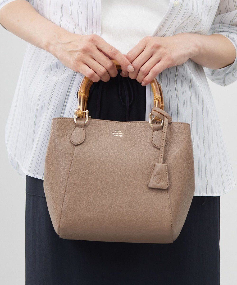 【ジェイ プレス/J.PRESS】の【2way】バンブー バッグ インテリア・キッズ・メンズ・レディースファッション・服の通販 founy(ファニー) 　ファッション　Fashion　レディースファッション　Fashion for Women　バッグ　Bags　ショルダー　Shoulder, Shoulder Strap　財布　Wallet, Purse　フェイクレザー　Faux Leather, PU Leather　フォルム　Silhouette, Form　ポシェット　Pochette, Mini Bag　ポーチ　Pouch, Small Case　ラップ　Wrap, Wrap Design　ロング　Long, Long-Length　エレガント 上品　Elegant　モカ系|ID: prp329100004522912 ipo3291000000033643148