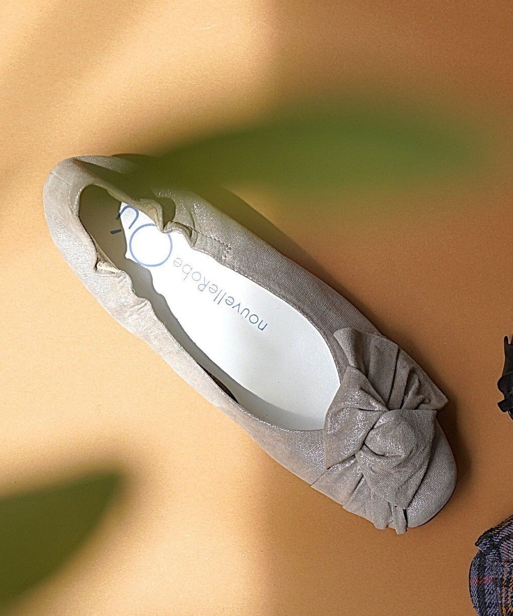 【ヌーベルローブオウ/nouvelleRobe Ou】の【本革・高反発】Heel Round Ribbon ヒールパンプス インテリア・キッズ・メンズ・レディースファッション・服の通販 founy(ファニー) 　ファッション　Fashion　レディースファッション　WOMEN　クッション　Cushion　ファブリック　Fabric　フィット　Fit　フェミニン　Feminine　リボン　Ribbon　NEW・新作・新着・新入荷　New Arrivals　おすすめ　Recommend　ベージュメタリック|ID: prp329100004522961 ipo3291000000031993802