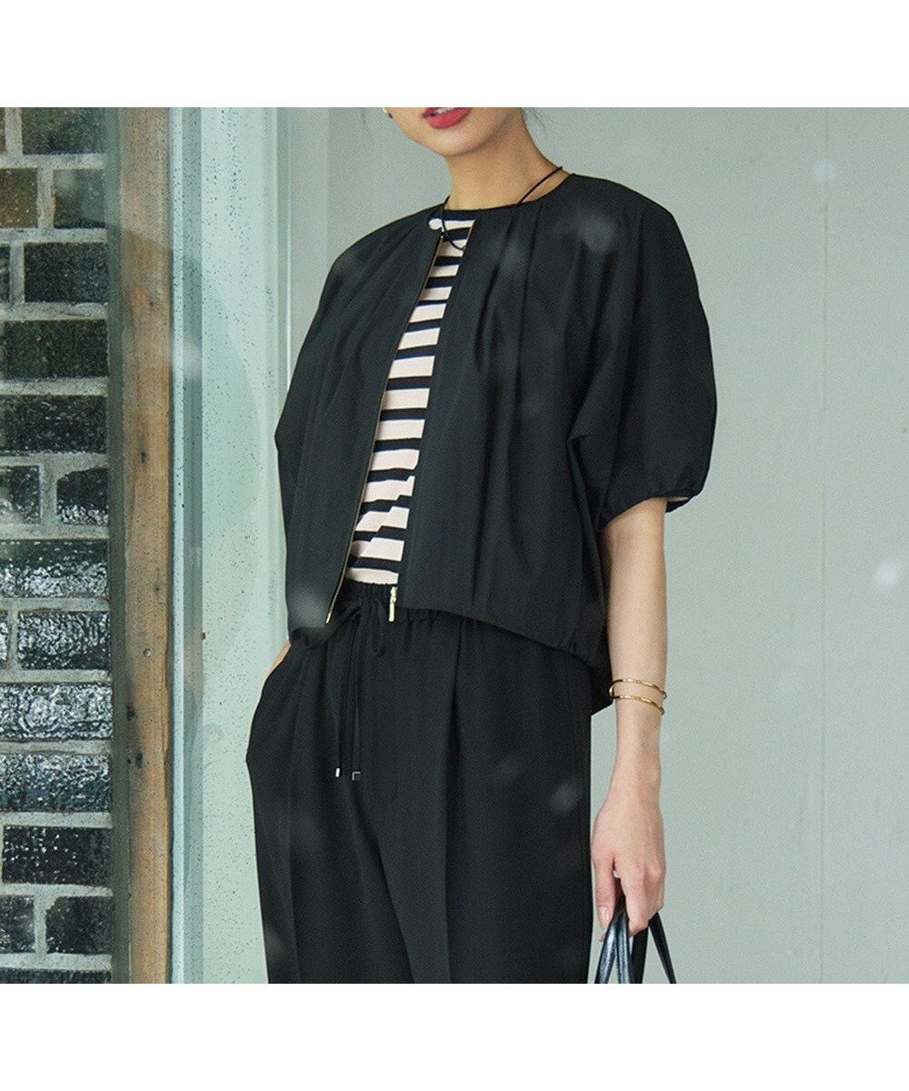 【23区/NIJYUSANKU】の【撥水性/接触冷感】ストレッチライトタイプライター コンパクトブルゾン 人気、トレンドファッション・服の通販 founy(ファニー) 　ファッション　Fashion　レディースファッション　Fashion for Women　アウター　Coat / Outerwear Collection　レディースジャケット・軽アウター　Jackets　ブルゾンジャケット・スポーティアウター　Blouson Jackets　春　Spring　ギャザー　Gathered, Ruffled　コンパクト　Compact, Small Size　ジャケット　Jacket, Outerwear　セットアップ　Set-Up, Coordinated Outfit　タイプライター　Typewriter Fabric, Crisp Cotton　バランス　Balance, Style Balance　フォルム　Silhouette, Form　ブルゾン　Blouson, Bomber Jacket　ボトム　Bottoms, Lower Wear　半袖　Short Sleeve, Half Sleeve　S/S・春夏　SS, Spring/Summer, Warm Season　夏　Summer　2025年　2025　2025春夏・S/S　Spring/Summer 2025 SS25　 other-1|ID: prp329100004522999 ipo3291000000033647215