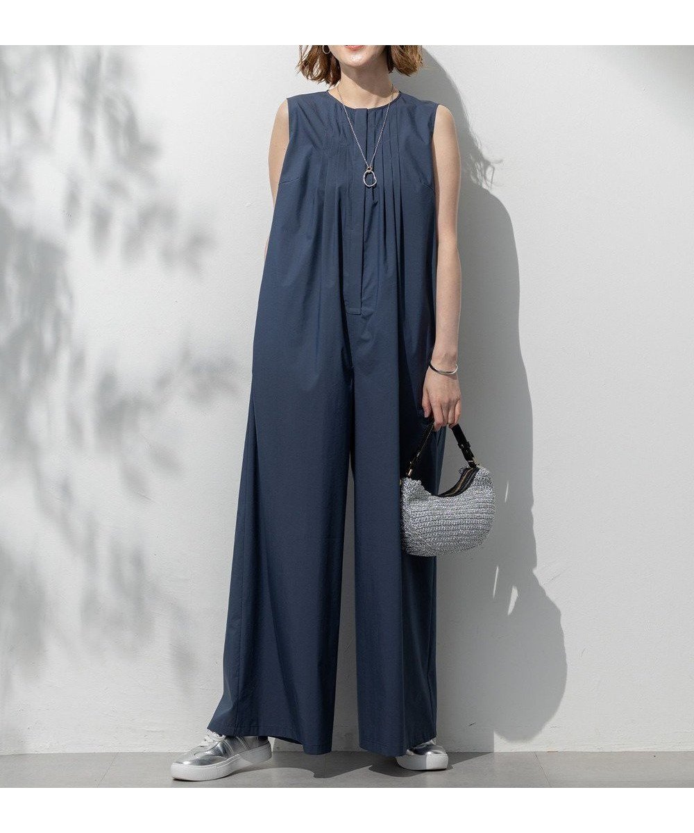 【23区/NIJYUSANKU】の【撥水性/接触冷感/洗える】ストレッチタイプライター オールインワン インテリア・キッズ・メンズ・レディースファッション・服の通販 founy(ファニー) 　ファッション　Fashion　レディースファッション　Fashion for Women　ワンピース　Dresses　オールインワン・ワンピース　Dresses and Jumpsuits　サロペット&オールインワン　Dungarees & Jumpsuit Styles　春　Spring　洗える　Machine Washable　サロペット　Overalls, Salopette　ショート　Short, Short Length　ストレッチ　Stretch, Stretchy Fabric　セットアップ　Set-Up, Coordinated Outfit　タイプライター　Typewriter Fabric, Crisp Cotton　ノースリーブ　Sleeveless, No-Sleeve　フロント　Front, Front Design　ブルゾン　Blouson, Bomber Jacket　リラックス　Relax, Relaxed Fit　ワイド　Wide, Wide Fit　S/S・春夏　SS, Spring/Summer, Warm Season　おすすめ　Recommended / Our Picks　夏　Summer　2025年　2025　2025春夏・S/S　Spring/Summer 2025 SS25　ダークグリーン系|ID: prp329100004523001 ipo3291000000033711983