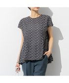 【23区/NIJYUSANKU】の【洗える】エスパドリーユ プリント ブラウス 人気、トレンドファッション・服の通販 founy(ファニー) ファッション Fashion レディースファッション Fashion for Women トップス・カットソー Cut & Sew Tops シャツ・ブラウス・オフィスカジュアル Elegant Blouses & Button-Ups 春 Spring 洗える Machine Washable ストライプ Stripe, Striped Pattern スリーブ Sleeve, Long Sleeve / Short Sleeve デニム Denim, Jeans Material バスク Basque, Basque Style ビーチ Beach, Seaside フランス France, French フレア Flare, Flared フレンチ French, French Style プリント Print, Printed Pattern ヘムライン Hemline, Bottom Cut モチーフ Motif, Design Theme S/S・春夏 SS, Spring/Summer, Warm Season おすすめ Recommended / Our Picks 夏 Summer 2025年 2025 2025春夏・S/S Spring/Summer 2025 SS25 thumbnail ブラックプリント|ID: prp329100004523012 ipo3291000000032731199