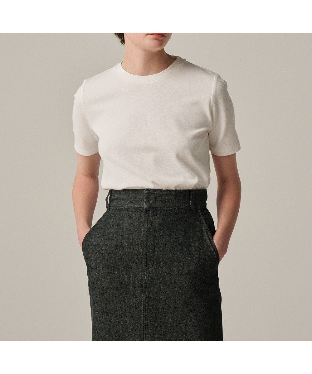 【アンクレイヴ/uncrave】のコットンミラノ ショート丈 Tシャツ(uncrave WHITE) 人気、トレンドファッション・服の通販 founy(ファニー) 　ファッション　Fashion　レディースファッション　WOMEN　トップス・カットソー　Tops/Tshirt　シャツ/ブラウス　Shirts/Blouses　ロング / Tシャツ　T-Shirts　カットソー　Cut and Sewn　インナー　Inner　カットソー　Cut And Sew　クラシカル　Classical　コンパクト　Compact　ショート　Short　シルケット　Mercerization　雑誌　Magazine　バランス　Balance　ボトム　Bottom　ミラノ　Milan　A/W・秋冬　Aw・Autumn/Winter・Fw・Fall-Winter　S/S・春夏　Ss・Spring/Summer　夏　Summer　エレガント 上品　Elegant　 other-1|ID: prp329100004524108 ipo3291000000032001963