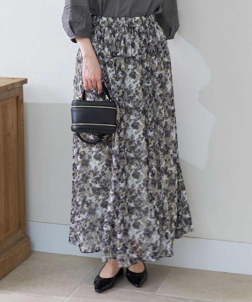 【自由区/JIYU-KU】の【ウエストゴム・洗える】オルタンシアフルールプリント スカート インテリア・キッズ・メンズ・レディースファッション・服の通販 founy(ファニー) 　ファッション　Fashion　レディースファッション　Fashion for Women　スカート　Skirts　春　Spring　洗える　Machine Washable　ギャザー　Gathered, Ruffled　傘　Umbrella, Parasol　切替　Switching, Contrast Panel　シフォン　Chiffon, Lightweight Fabric　シルク　Silk, 100% Silk　プリント　Print, Printed Pattern　モチーフ　Motif, Design Theme　無地　Plain, Solid Color　S/S・春夏　SS, Spring/Summer, Warm Season　夏　Summer　モノトーン|ID: prp329100004524280 ipo3291000000034192350