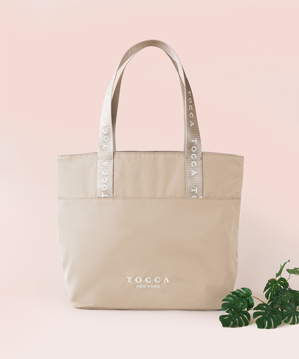【トッカ/TOCCA】の【WEB&一部店舗限定】CIELO LOGO TOTE トートバッグ インテリア・キッズ・メンズ・レディースファッション・服の通販 founy(ファニー) 　ファッション　Fashion　レディースファッション　WOMEN　バッグ　Bag　軽量　Lightweight　シューズ　Shoes　シンプル　Simple　スポーツ　Sports　財布　Wallet　フラット　Flat　ベーシック　Basic　ポケット　Pocket　マグネット　Magnet　旅行　Travel　ビジネス 仕事 通勤　Business　【新色】ライトベージュ系|ID: prp329100004524570 ipo3291000000032003740