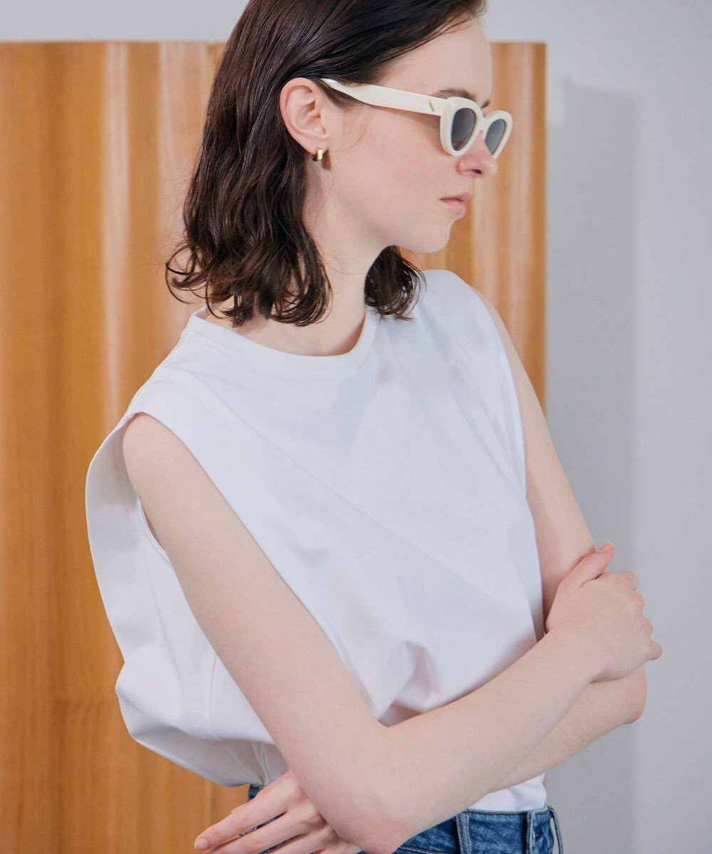 【ネイヴ/NAVE】の【ReNAVE・洗える/接触冷感/UVケア】ファンクションT ノースリーブ インテリア・キッズ・メンズ・レディースファッション・服の通販 founy(ファニー) 　雑誌掲載アイテム　Magazine Picks & Fashion Features　ファッション雑誌　Fashion Magazines　ストーリィ　STORY　ファッション　Fashion　レディースファッション　Fashion for Women　トップス・カットソー　Cut & Sew Tops　キャミソール&ノースリーブ　Camisoles & Sleeveless Tops　シャツ・ブラウス・オフィスカジュアル　Elegant Blouses & Button-Ups　ロングTシャツ・Tシャツ　Longline T-Shirts & Tees　カットソー・ベーシックTシャツ　Cut-and-Sewn Tops / Stretch Tees & Basics　春　Spring　洗える　Machine Washable　カットソー　Cut and Sewn Top　7月号　July Issue　雑誌　Magazine, Fashion Magazine　ノースリーブ　Sleeveless, No-Sleeve　8月号　August Issue, Aug. Edition　S/S・春夏　SS, Spring/Summer, Warm Season　夏　Summer　エレガント 上品　Elegant　ホワイト系|ID: prp329100004524598 ipo3291000000034931375