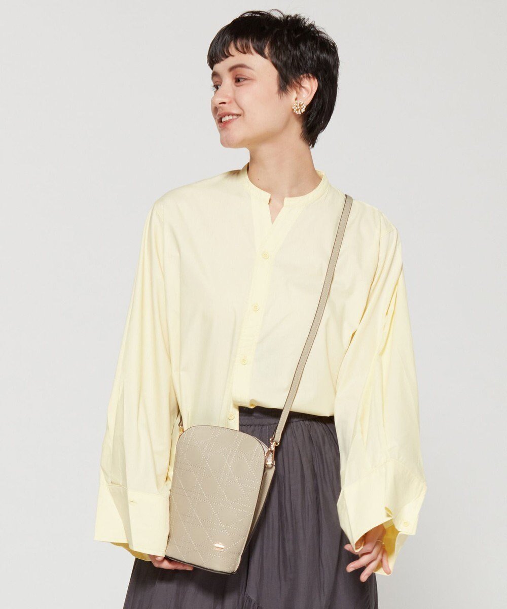 【ラ バガジェリー/LA BAGAGERIE】の【レザー×ステッチ】ラウンドショルダー 人気、トレンドファッション・服の通販 founy(ファニー) 　ファッション　Fashion　レディースファッション　WOMEN　ショルダー　Shoulder　スマート　Smart　財布　Wallet　ベーシック　Basic　ポケット　Pocket　ラウンド　Round　リアル　Real　おすすめ　Recommend　旅行　Travel　ギフト プレゼント　Gift Present　 other-1|ID: prp329100004524869 ipo3291000000032004963