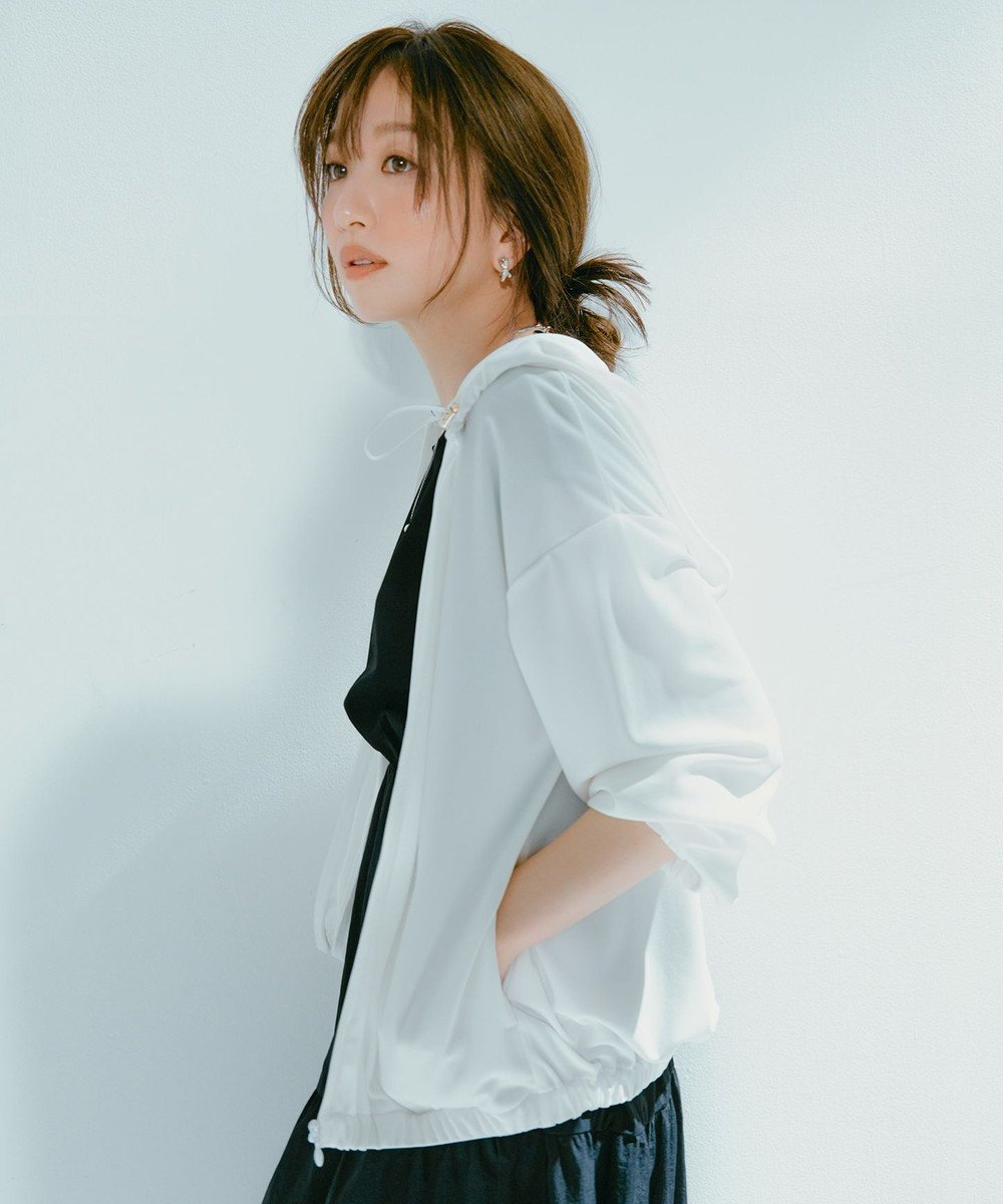 【エニィ スィス/any SiS】の【接触冷感・UVカット】ラッシュガード パーカー インテリア・キッズ・メンズ・レディースファッション・服の通販 founy(ファニー) 　ファッション　Fashion　レディースファッション　WOMEN　トップス・カットソー　Tops/Tshirt　パーカ　Sweats　インナー　Inner　春　Spring　コンパクト　Compact　軽量　Lightweight　シャーリング　Shirring　ドレープ　Drape　パーカー　Hoodie　S/S・春夏　Ss・Spring/Summer　おすすめ　Recommend　夏　Summer　旅行　Travel　オフ|ID: prp329100004524921 ipo3291000000032005219