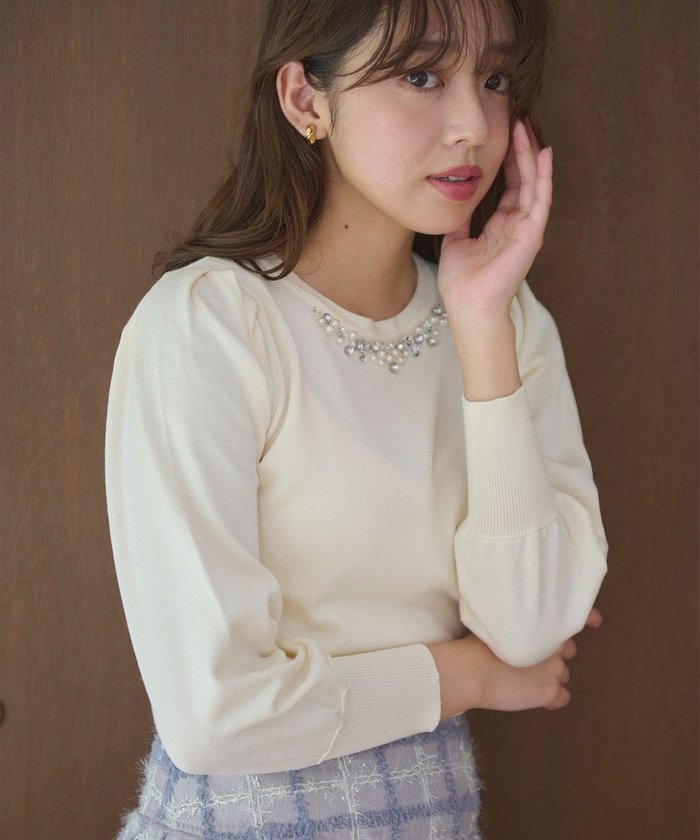 【フェルゥ/Feroux】の【洗える】ビジュー襟 プルオーバーニット インテリア・キッズ・メンズ・レディースファッション・服の通販 founy(ファニー) https://founy.com/ ファッション Fashion レディースファッション WOMEN トップス・カットソー Tops/Tshirt ニット Knit Tops プルオーバー Pullover おすすめ Recommend セーター Sweater デニム Denim バランス Balance ビジュー Bijou フェミニン Feminine フレア Flare ベーシック Basic ボトム Bottom 冬 Winter 洗える Washable A/W・秋冬 Aw・Autumn/Winter・Fw・Fall-Winter |ID: prp329100004525090 ipo3291000000032005986