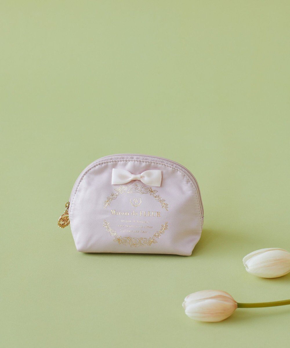 【メゾンドフルール/Maison de FLEUR】のサテンリボンラウンドポーチ インテリア・キッズ・メンズ・レディースファッション・服の通販 founy(ファニー) 　ファッション　Fashion　レディースファッション　WOMEN　財布　Wallets　ポーチ　Pouches　2025年　2025　2025春夏・S/S　Ss,Spring/Summer,2025　おすすめ　Recommend　ギフト プレゼント　Gift Present　サテン　Satin　フォルム　Form　フラワー　Flower　フレーム　Flame　フロント　Front　ポケット　Pocket　ポーチ　Pouch　ラウンド　Round　エレガント 上品　Elegant　人気　Popularity　財布　Wallet　Light Pink|ID: prp329100004525153 ipo3291000000032006267