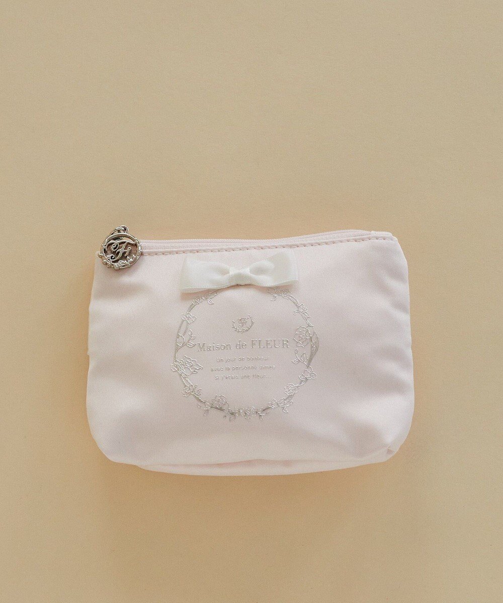 【メゾンドフルール/Maison de FLEUR】のサテンリボンティッシュケース インテリア・キッズ・メンズ・レディースファッション・服の通販 founy(ファニー) ファッション Fashion レディースファッション Fashion for Women ミニ財布・二つ折り財布 Wallets & Card Cases ポーチ&ミニバッグ Pouches & Mini Bags おすすめ Recommended / Our Picks ギフト プレゼント Gift / Present コンパクト Compact, Small Size サテン Satin, Glossy Fabric シルバー Silver, Metallic Silver フラワー Flower, Floral フレーム Frame, Outline フロント Front, Front Design ポケット Pocket, Pocket Detail ポーチ Pouch, Small Case エレガント 上品 Elegant 財布 Wallet, Purse Light Pink|ID: prp329100004525228 ipo3291000000033333316