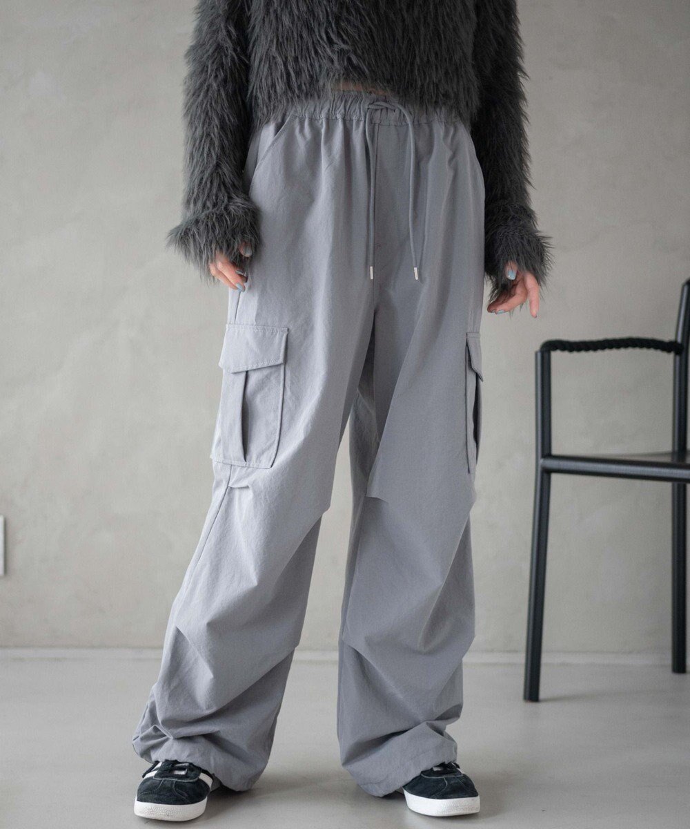 【ウィゴー/WEGO】の【ウエストゴム】イージーパラシュートカーゴパンツ インテリア・キッズ・メンズ・レディースファッション・服の通販 founy(ファニー) ファッション Fashion レディースファッション Fashion for Women パンツ Pants & Trousers カーゴパンツ Cargo Pants, Utility Pants カーディガン Cardigan, Knitwear シューズ Shoes, Footwear ショート Short, Short Length スニーカー Sneakers, Trainers スマホ Smartphone, Mobile Device ドローコード Drawcord, Drawstring Cord 定番 Standard, Basic Item 人気 Popular, Best Seller ボトム Bottoms, Lower Wear ワッシャー Washer, Crinkled Finish A/W・秋冬 Autumn/Winter プチプライス・低価格 Affordable / Budget Price グレー|ID: prp329100004525270 ipo3291000000034179502