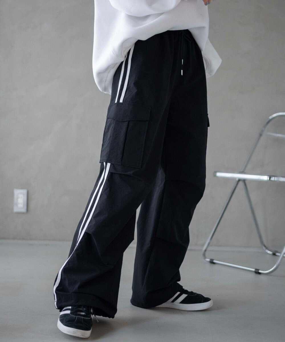【ウィゴー/WEGO】の【ウエストゴム】イージーパラシュートカーゴパンツ インテリア・キッズ・メンズ・レディースファッション・服の通販 founy(ファニー) ファッション Fashion レディースファッション Fashion for Women パンツ Pants & Trousers カーゴパンツ Cargo Pants, Utility Pants カーディガン Cardigan, Knitwear シューズ Shoes, Footwear ショート Short, Short Length スニーカー Sneakers, Trainers スマホ Smartphone, Mobile Device ドローコード Drawcord, Drawstring Cord 定番 Standard, Basic Item 人気 Popular, Best Seller ボトム Bottoms, Lower Wear ワッシャー Washer, Crinkled Finish A/W・秋冬 Autumn/Winter プチプライス・低価格 Affordable / Budget Price ブラックその他|ID: prp329100004525270 ipo3291000000034179504