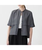 【アイシービー/iCB】の【先行予約・WEB限定・洗える】シルキーツイル 半袖クロップドシャツ チャコール系|ID: prp329100004525720 ipo3291000000032008697