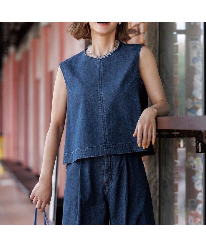 【アンフィーロ 自由区/UNFILO】の【UVカット/遮熱】UNFILO DENIM LIGHT ノースリーブブラウス インテリア・キッズ・メンズ・レディースファッション・服の通販 founy(ファニー) https://founy.com/ ファッション Fashion レディースファッション Fashion for Women トップス・カットソー Cut & Sew Tops キャミソール&ノースリーブ Camisoles & Sleeveless Tops シャツ・ブラウス・オフィスカジュアル Elegant Blouses & Button-Ups 春 Spring デニム Denim, Jeans Material ノースリーブ Sleeveless, No-Sleeve バランス Balance, Style Balance ボトム Bottoms, Lower Wear ワイド Wide, Wide Fit S/S・春夏 SS, Spring/Summer, Warm Season おすすめ Recommended / Our Picks 夏 Summer |ID: prp329100004525744 ipo3291000000032511177