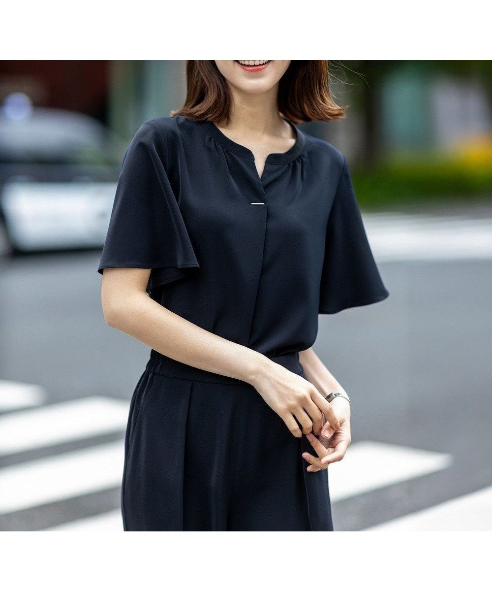 【エニィ スィス/any SiS】の【接触冷感・吸水速乾・UVカット】サラキレイ スキッパー ブラウス インテリア・キッズ・メンズ・レディースファッション・服の通販 founy(ファニー) 　ファッション　Fashion　レディースファッション　Fashion for Women　トップス・カットソー　Cut & Sew Tops　シャツ・ブラウス・オフィスカジュアル　Elegant Blouses & Button-Ups　春　Spring　吸水　Absorbent, Quick-Dry　スキッパー　Skipper, Open Collar　ストレッチ　Stretch, Stretchy Fabric　セットアップ　Set-Up, Coordinated Outfit　デコルテ　Décolleté, Neckline　デニム　Denim, Jeans Material　トレンド　Trend, Trending Now　フリル　Frill, Ruffle　フレア　Flare, Flared　フロント　Front, Front Design　ワイド　Wide, Wide Fit　S/S・春夏　SS, Spring/Summer, Warm Season　おすすめ　Recommended / Our Picks　夏　Summer　エレガント 上品　Elegant　新作・新入荷　New Arrivals / New In　ネイビー|ID: prp329100004525813 ipo3291000000033566101