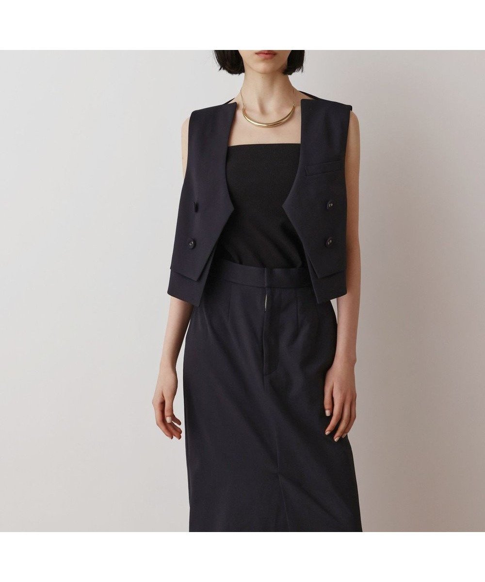【グレース コンチネンタル/GRACE CONTINENTAL】のオックスショートジレ インテリア・キッズ・メンズ・レディースファッション・服の通販 founy(ファニー) 　ファッション　Fashion　レディースファッション　Ladies' Fashion Online　アウター　Coat Outerwear　トップス・カットソー　Tops/Tshirt　ベスト/ジレ　Gilets/Vests　オックス　Ox　キャミワンピース　Cami Dress　コンパクト　Compact　シンプル　Simple　ストレッチ　Stretch　スマート　Smart　スリット　Slit　セットアップ　Set Up　バランス　Balance　ベスト　Vest　夏　Summer　春　Spring　S/S・春夏　Ss・Spring/Summer　ブラック|ID: prp329100004525869 ipo3291000000032585636