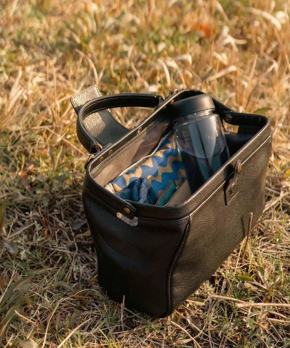 【アトリエヌウ/Atelier nuu】の【人気シリーズ新モデル/国産レザー/ショルダー】parcel ナノダレス バッグ 人気、トレンドファッション・服の通販 founy(ファニー) 　ファッション　Fashion　レディースファッション　Ladies' Fashion Online　バッグ　Bag　コンパクト　Compact　ショルダー　Shoulder　スマート　Smart　財布　Wallet　人気　Popularity　ハンドバッグ　Handbag　ポケット　Pocket　再入荷　Restock/Back In Stock/Re Arrival　おすすめ　Recommend　 other-1|ID: prp329100004526755 ipo3291000000032377491