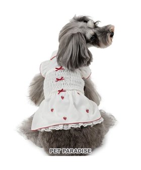 【ペットパラダイス/PET PARADISE / GOODS】のペットパラダイス スモッキング ワンピース 《いちご刺繍》 小型犬 人気、トレンドファッション・服の通販 founy(ファニー) スモッキング Smocking リボン Ribbon 夏 Summer 春 Spring S/S・春夏 Ss・Spring/Summer 犬 Dog ホーム・キャンプ・アウトドア・お取り寄せ Home,Garden,Outdoor,Camping Gear ペットグッズ Pet Supplies |ID:prp329100004526762