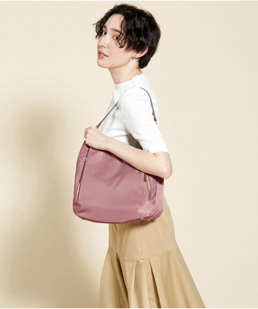 【ラ バガジェリー/LA BAGAGERIE】の【MONICA】ナイロン2WAYショルダーバッグ インテリア・キッズ・メンズ・レディースファッション・服の通販 founy(ファニー) 　ファッション　Fashion　レディースファッション　Fashion for Women　バッグ　Bags　ポケット　Pocket, Pocket Detail　マグネット　Magnet, Magnetic Closure　エレガント 上品　Elegant　ビジネス 仕事 通勤　Business / Work / Commuting　ピンク|ID: prp329100004526905 ipo3291000000033542459