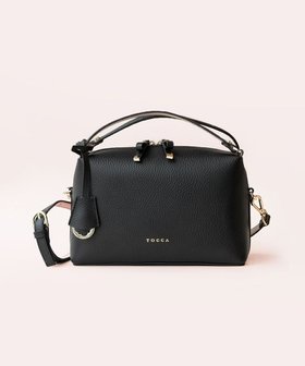 【トッカ/TOCCA】のMELODY LEATHER POCHETTE ポシェットバッグ 人気、トレンドファッション・服の通販 founy(ファニー) ファッション Fashion レディースファッション WOMEN バッグ Bag シンプル Simple スクエア Square ハンドバッグ Handbag フェミニン Feminine フォルム Form フラット Flat ポケット Pocket ポシェット Pochette モダン Modern ロマンティック Romantic 財布 Wallet 雑誌 Magazine |ID:prp329100004526960