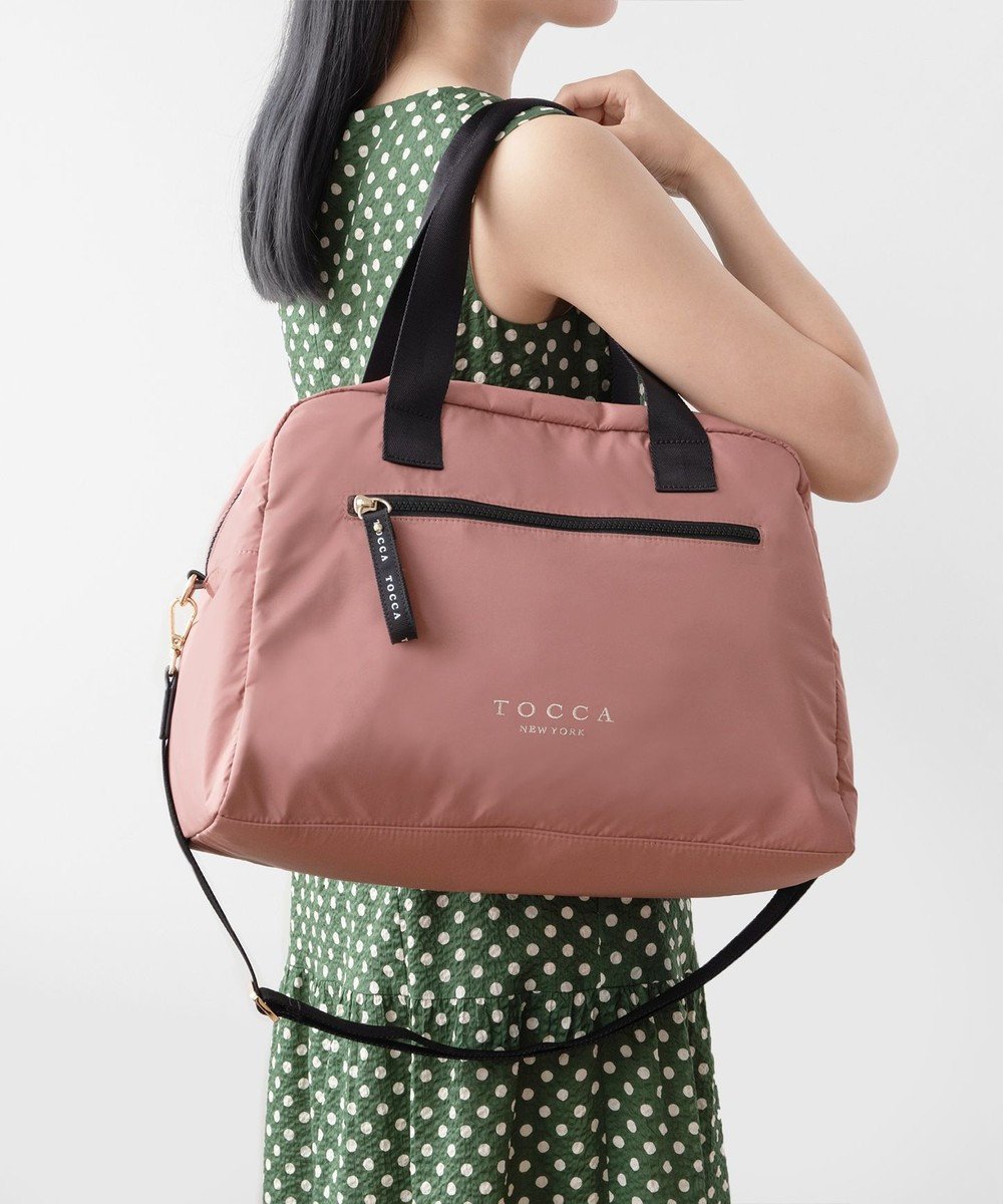 【トッカ/TOCCA】の【WEB&一部店舗限定】【A4サイズ対応】CAROVANA BOSTON ボストンバッグ 人気、トレンドファッション・服の通販 founy(ファニー) 　ファッション　Fashion　レディースファッション　WOMEN　バッグ　Bag　イタリア　Italy　クラウン　Crown　シューズ　Shoes　ショルダー　Shoulder　シンプル　Simple　ジップ　Zip　スポーツ　Sports　財布　Wallet　トラベル　Travel　フォルム　Form　ベーシック　Basic　ボストン　Boston　ボストンバッグ　Boston Bag　ポケット　Pocket　リュクス　Luxe　旅行　Travel　スーツケース キャリーケース　Suitcase　 other-1|ID: prp329100004527060 ipo3291000000032015024