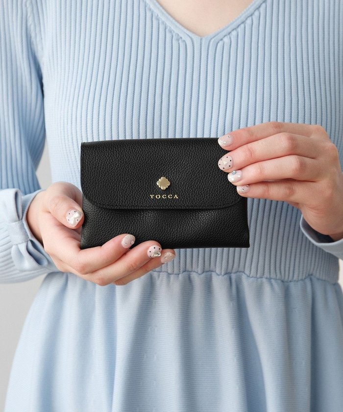 【トッカ/TOCCA】のTOCCA CLOVER KEYPOUCH キーリング付きマルチポーチ インテリア・キッズ・メンズ・レディースファッション・服の通販 founy(ファニー) https://founy.com/ ファッション Fashion レディースファッション WOMEN 財布 Wallets ポーチ Pouches 2025年 2025 2025春夏・S/S Ss,Spring/Summer,2025 おすすめ Recommend コイン Coin シンプル Simple スマート Smart ポケット Pocket ポーチ Pouch メタル Metal リュクス Luxe ロマンティック Romantic 夏 Summer S/S・春夏 Ss・Spring/Summer 財布 Wallet 雑誌 Magazine |ID: prp329100004527106 ipo3291000000032015215