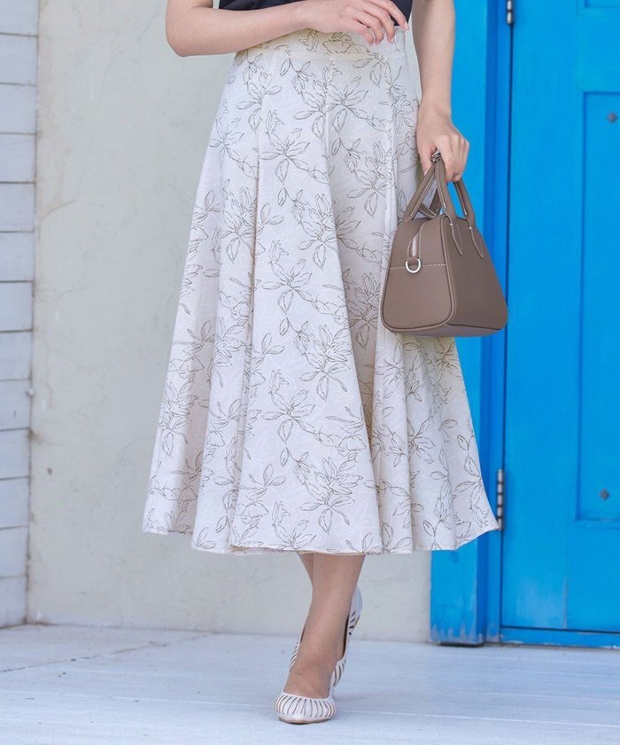 【ティアクラッセ/Tiaclasse】の【洗える】フラワープリントスカート インテリア・キッズ・メンズ・レディースファッション・服の通販 founy(ファニー) https://founy.com/ ファッション Fashion レディースファッション Fashion for Women スカート Skirts アクセサリー Fashion Accessories ウォッシャブル Machine Washable エレガント 上品 Elegant 春 Spring 洗える Machine Washable 秋 Autumn カーディガン Cardigan, Knitwear チュニック Tunic, Long Top フェミニン Feminine, Girly フラワー Flower, Floral フレア Flare, Flared ミドル Middle Length, Mid Height ロング Long, Long-Length 楽ちん Easy Fit, Comfortable S/S・春夏 SS, Spring/Summer, Warm Season 再入荷 Restock / Back in Stock 夏 Summer 新作・新入荷 New Arrivals / New In |ID: prp329100004527286 ipo3291000000034245818