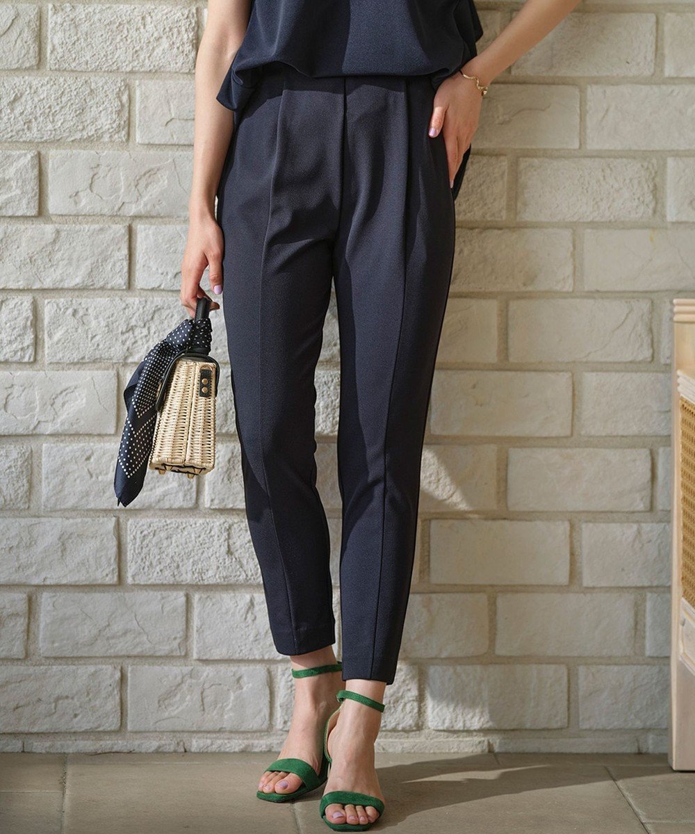 【組曲/KUMIKYOKU】の【接触冷感・吸湿冷感・UVカット】スタイルアップジャージー パンツ インテリア・キッズ・メンズ・レディースファッション・服の通販 founy(ファニー) 　ファッション　Fashion　レディースファッション　Fashion for Women　パンツ　Pants & Trousers　春　Spring　ギャザー　Gathered, Ruffled　吸水　Absorbent, Quick-Dry　ジョーゼット　Georgette, Semi-Sheer Fabric　セットアップ　Set-Up, Coordinated Outfit　レギンス　Leggings, Stretch Pants　S/S・春夏　SS, Spring/Summer, Warm Season　おすすめ　Recommended / Our Picks　夏　Summer　結婚式　Wedding　ビジネス 仕事 通勤　Business / Work / Commuting　【WEB限定】ネイビー系9|ID: prp329100004527537 ipo3291000000034233135