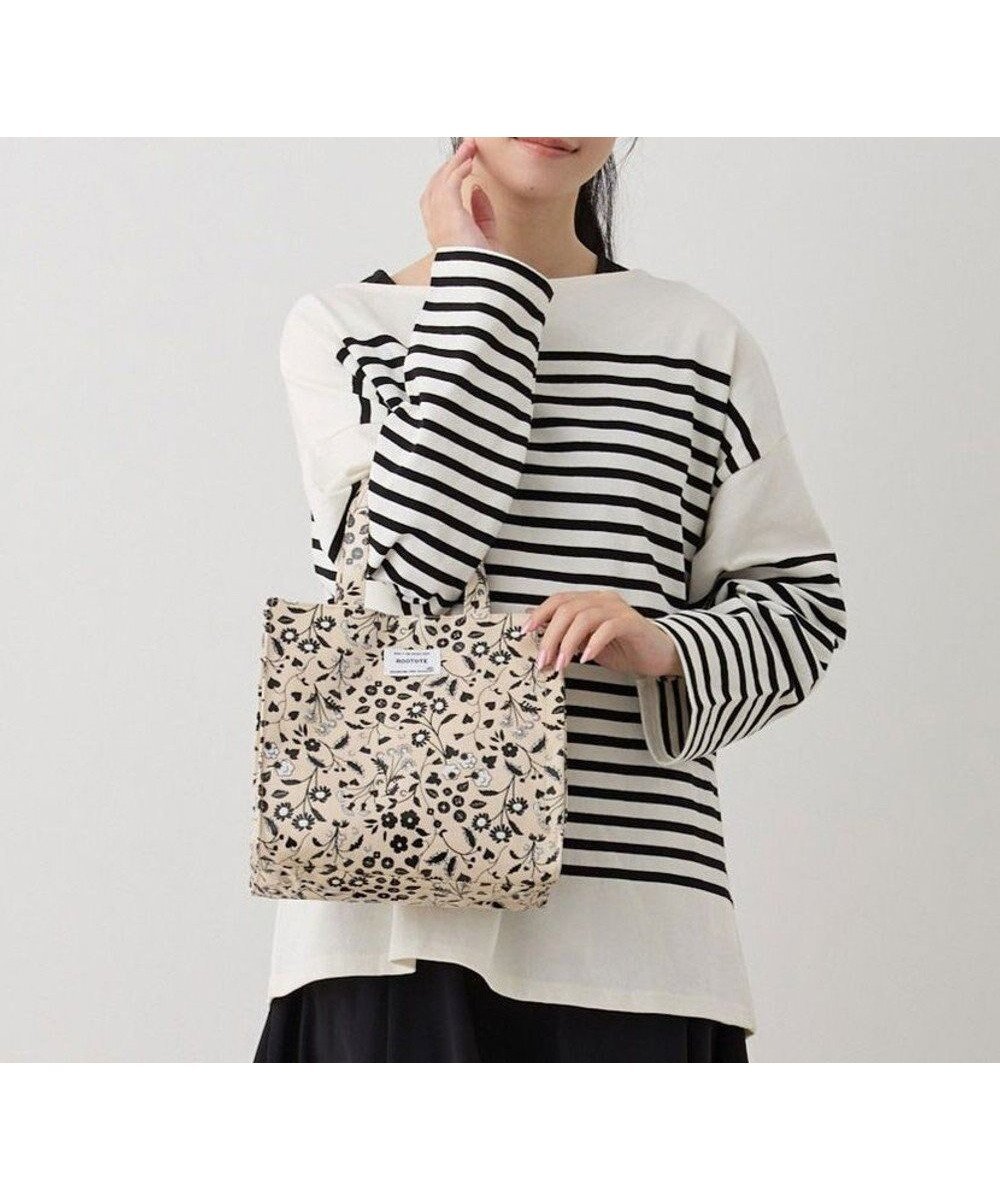 【ルートート/ROOTOTE】の1290【正方形型】EU.スクエア.ラミネート-K 人気、トレンドファッション・服の通販 founy(ファニー) 　ファッション　Fashion　レディースファッション　Fashion for Women　バッグ　Bags　インナー　Innerwear　カメラ　Camera Accessories　軽量　Lightweight, Ultra Light　スクエア　Square, Square Shape　財布　Wallet, Purse　テーブル　Table, Dining Table　プリント　Print, Printed Pattern　ポケット　Pocket, Pocket Detail　ポーチ　Pouch, Small Case　モチーフ　Motif, Design Theme　ランダム　Random, Irregular　新作・新入荷　New Arrivals / New In　 other-1|ID: prp329100004527756 ipo3291000000033466274